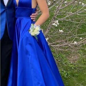 Sherri Hill prom dress